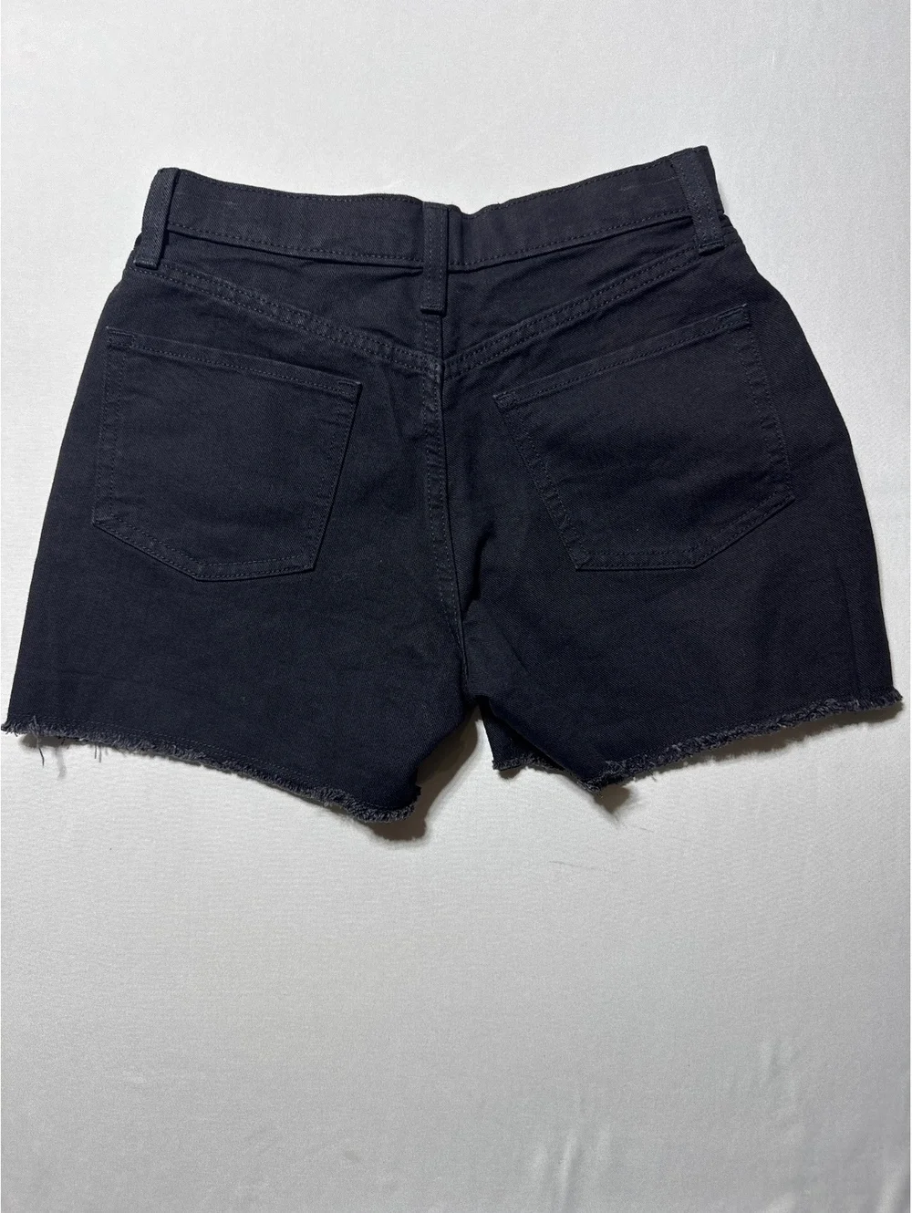 Old Navy step into